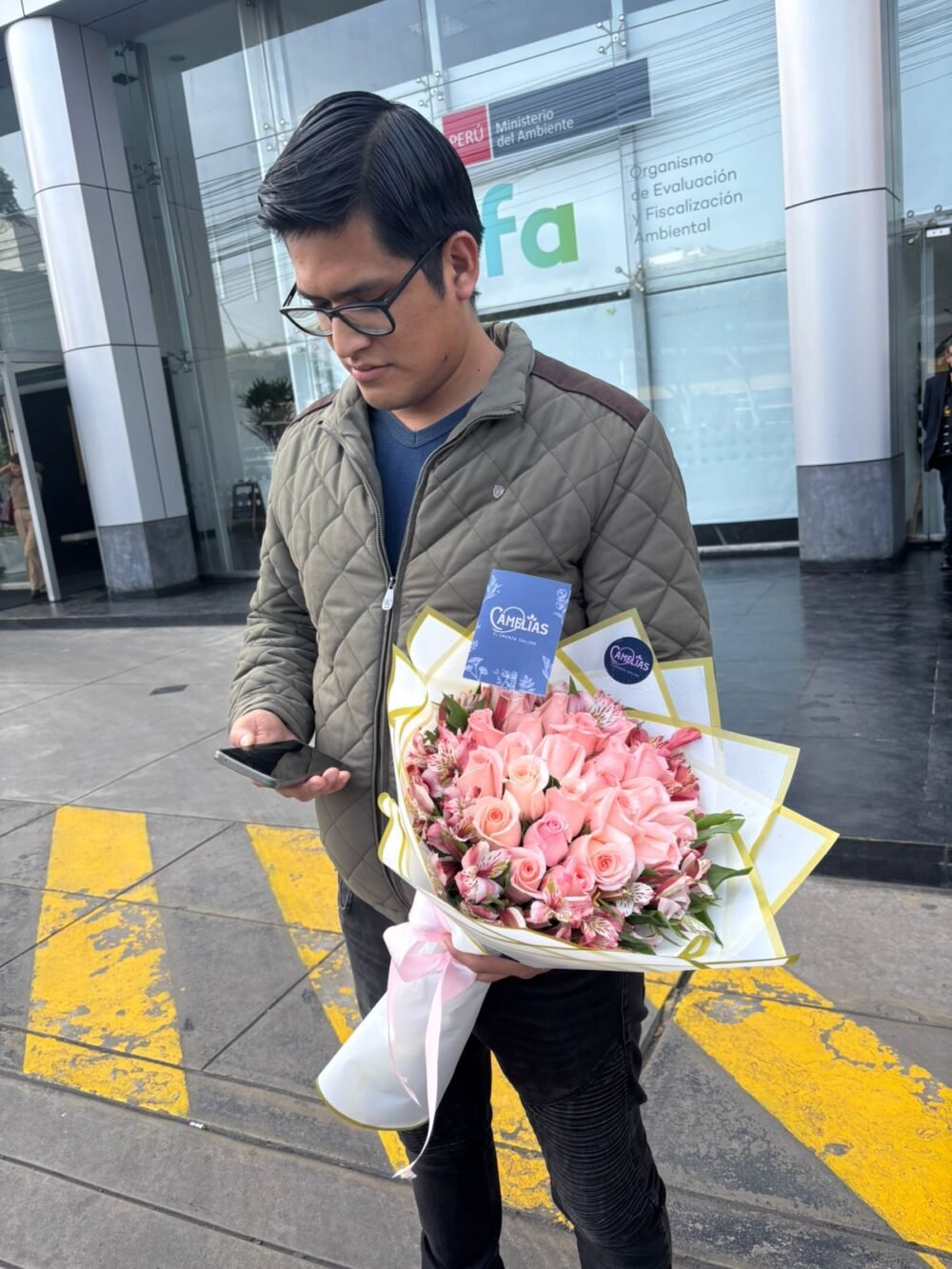 🌸 Ramo de 24 Rosas Rosado Bebé "Ankara" - Imagen 4