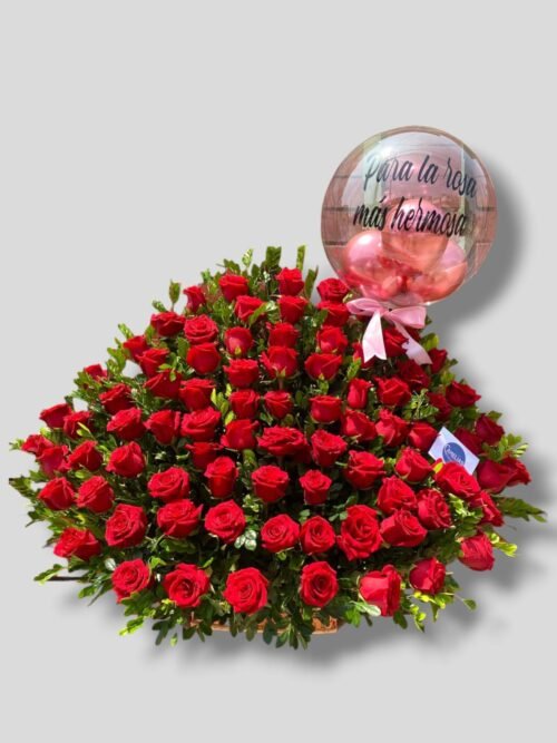 Canasta de rosas "Carmen"