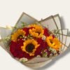 Ramo de claveles y girasoles "Connie"