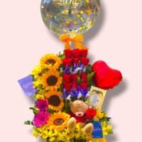 Arreglo de rosas y girasoles "Hilda"