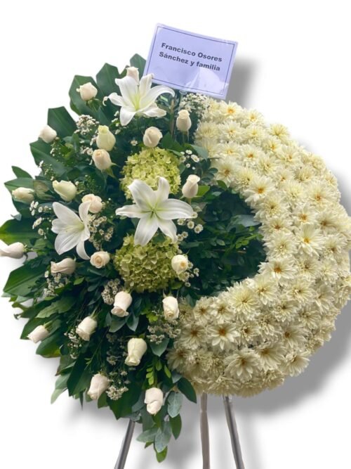 Corona Fúnebre con parante "Moña al costado con rosas blancas"