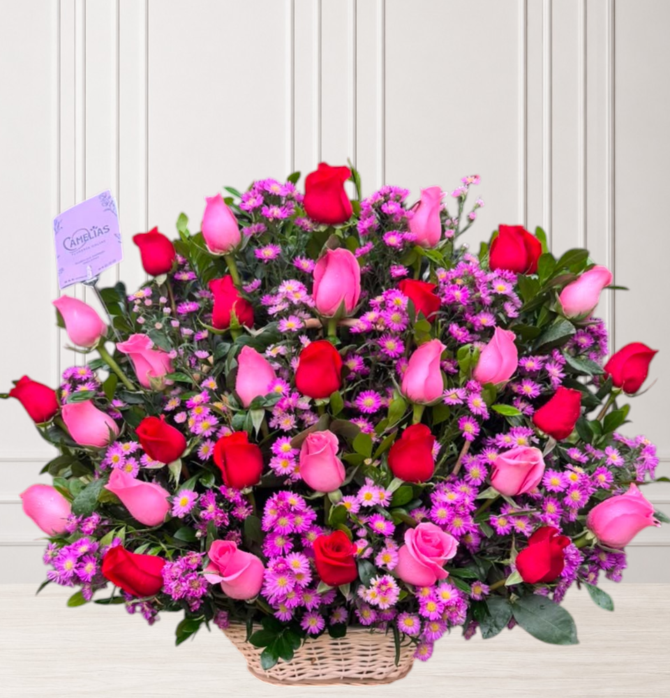 Canasta de rosas "Cristina"