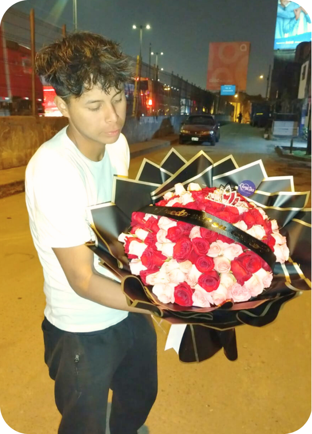 🌹 Ramo Buchón de 100 Rosas Rojas Freedom - Imagen 2