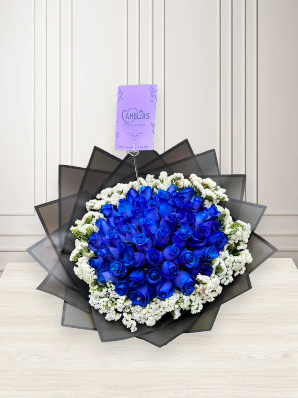Ramo buchón de 40 rosas azules