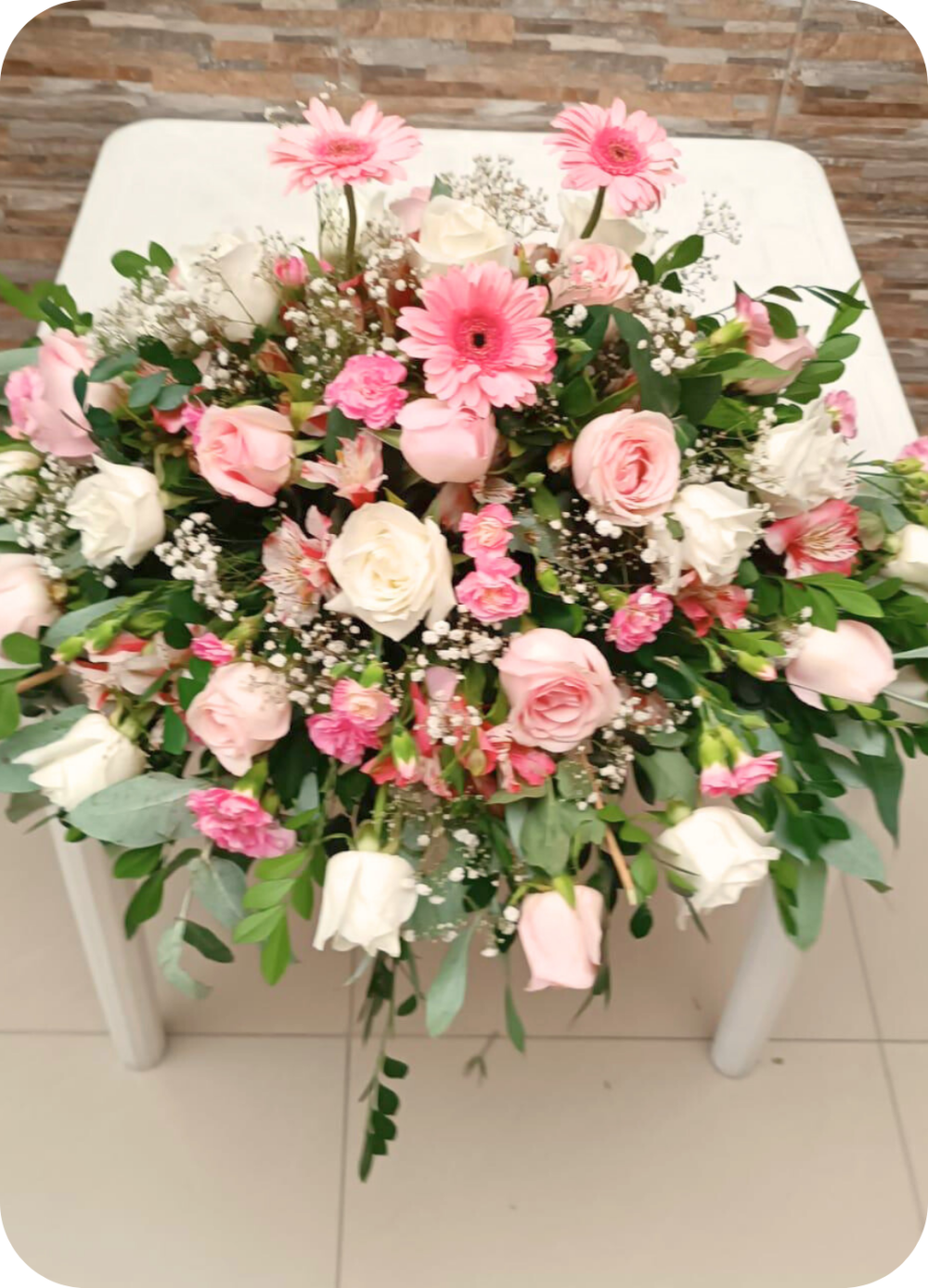 Arreglo de flores para mesa "Luxemburgo"