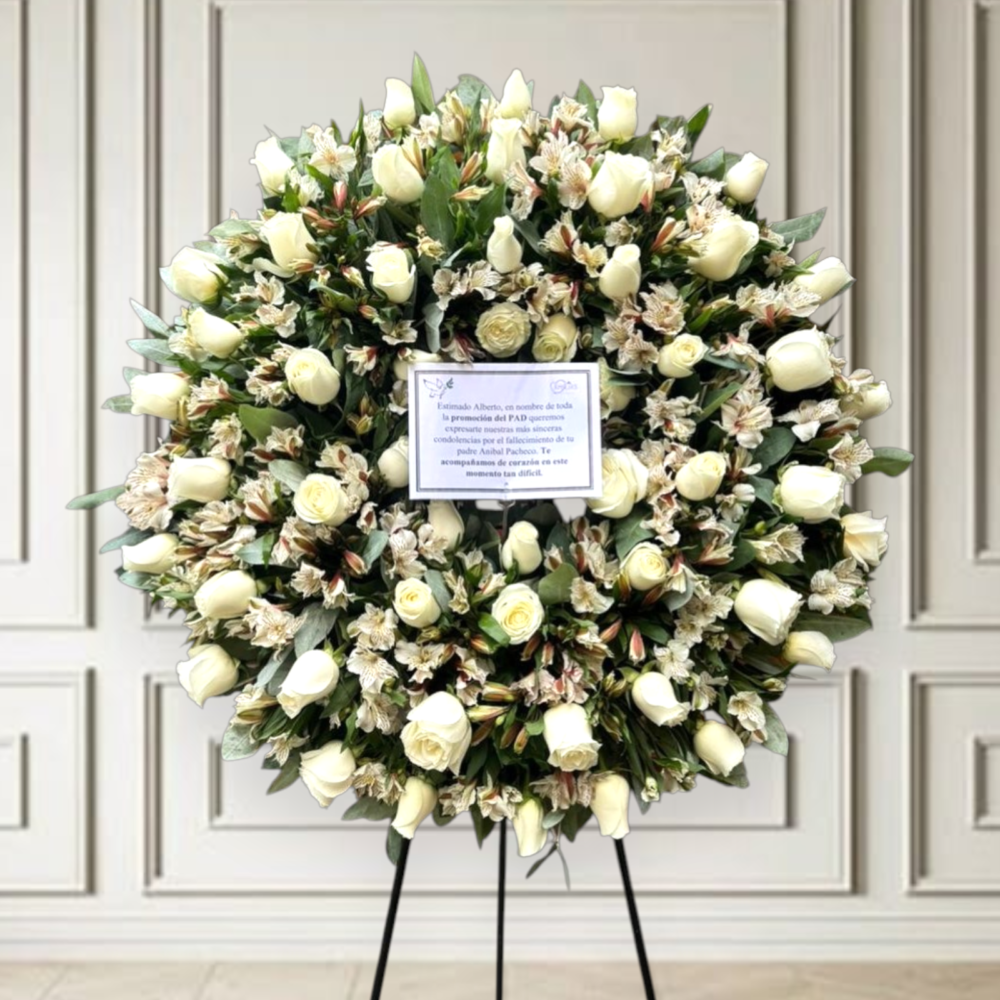 Corona especial modelo picarón con rosas blancas