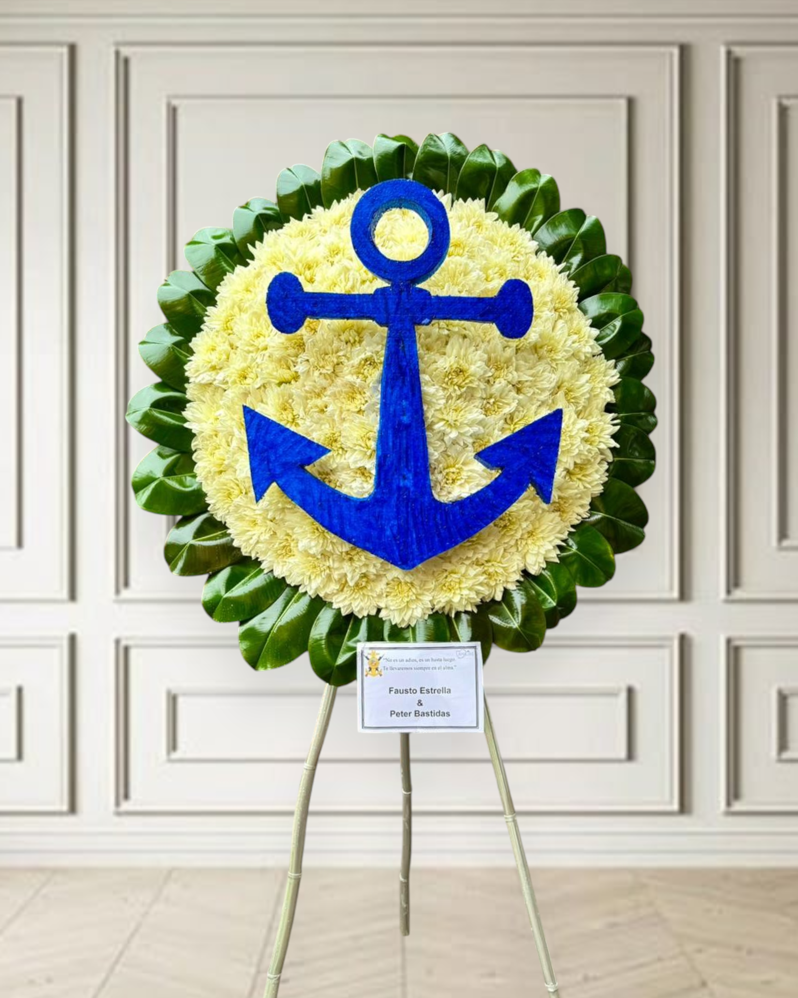 Corona floral fúnebre personalizada “Marino”