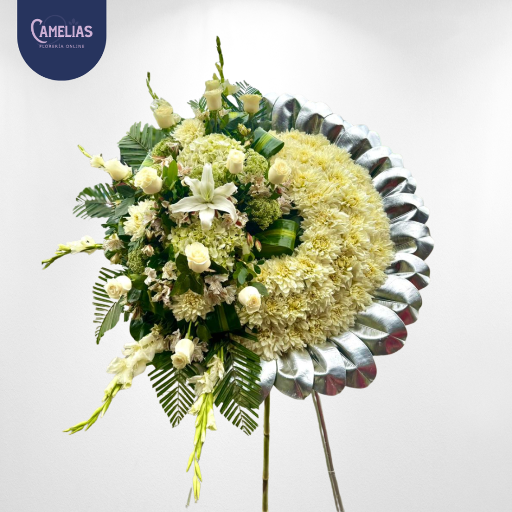 Corona fúnebre de rosas blancas “Aliento divino”