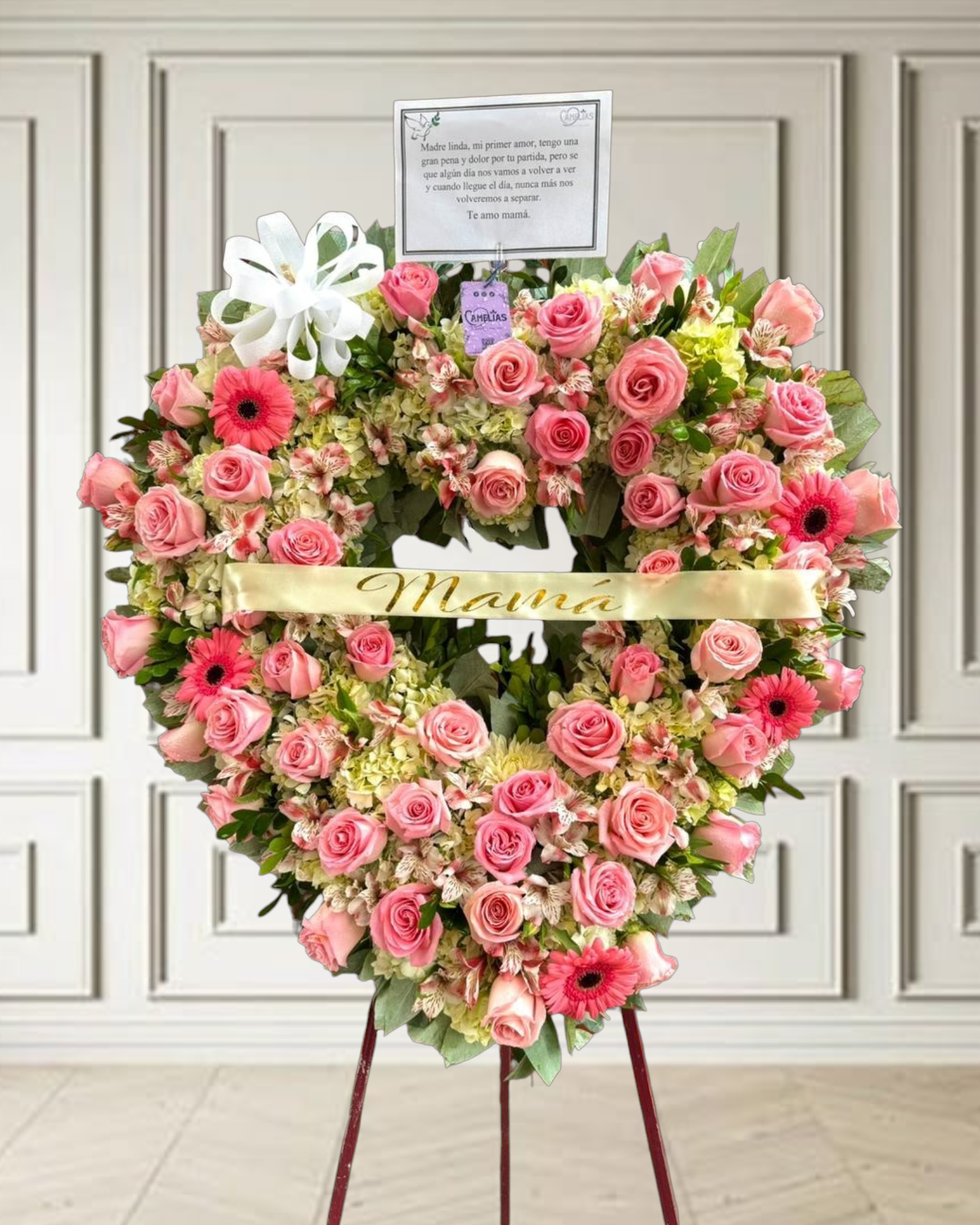 Corona Funebre corazón de rosas rosadas “Amor eterno”