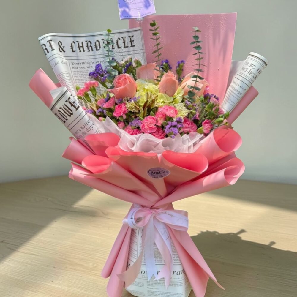 Ramo de rosas rosadas y variedad de flores “Mujer Divina”