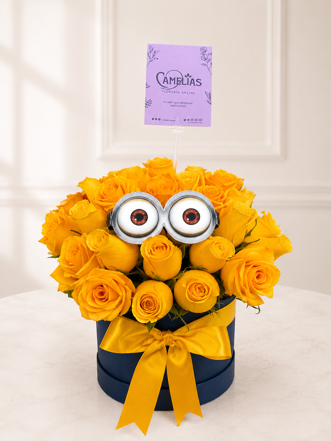 Box de 30 rosas amarillas «Minion»
