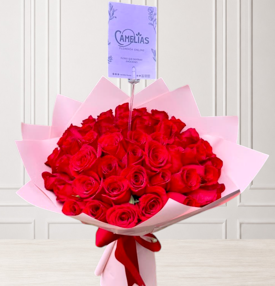 Ramo buchón de 50 rosas rojas "Silvia" 🌹